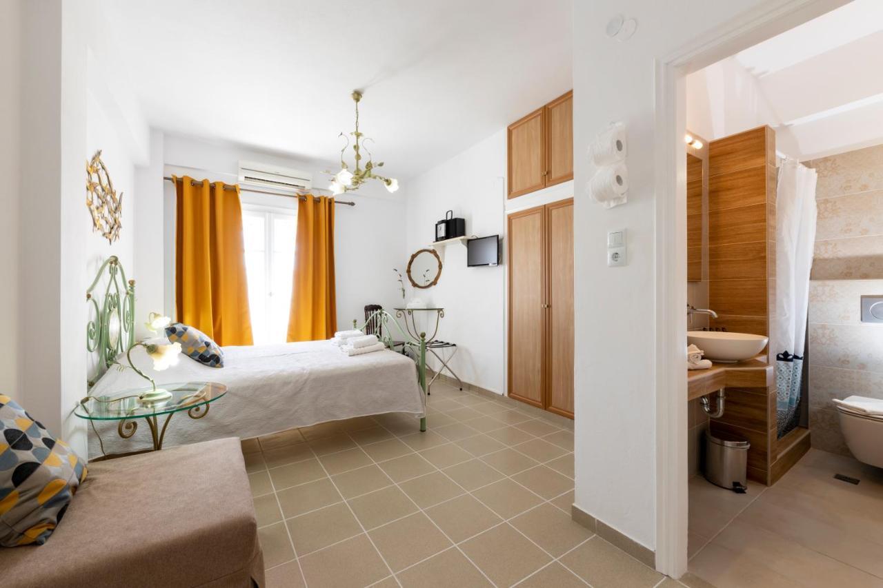 Pension Moschoula Platis Gialos  Екстериор снимка