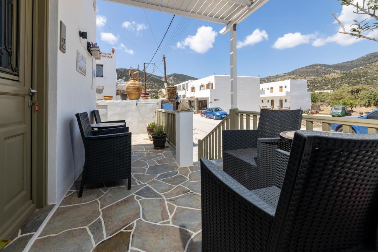 Pension Moschoula Platis Gialos  Екстериор снимка
