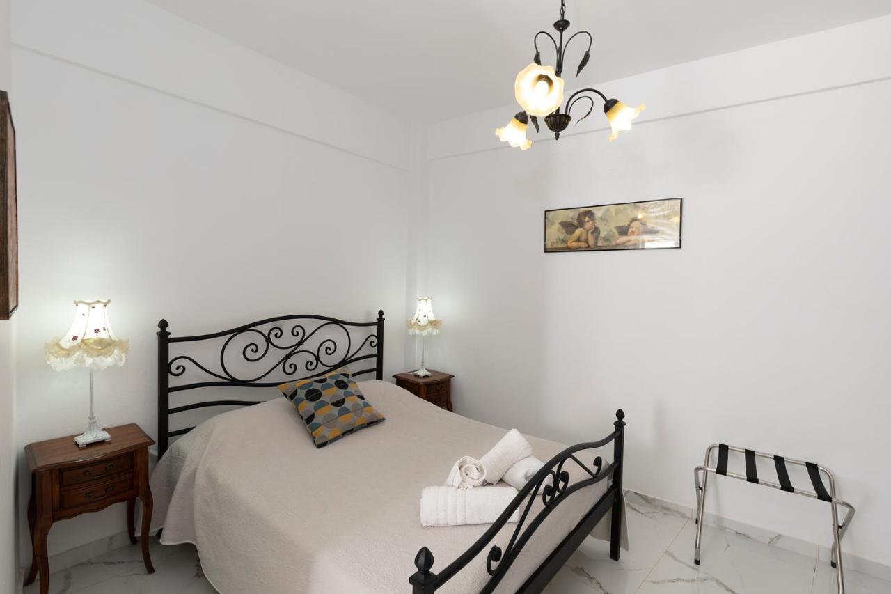 Pension Moschoula Platis Gialos  Екстериор снимка