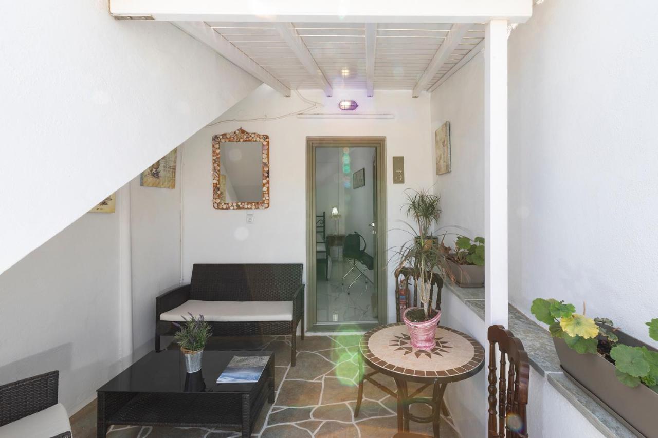 Pension Moschoula Platis Gialos  Екстериор снимка