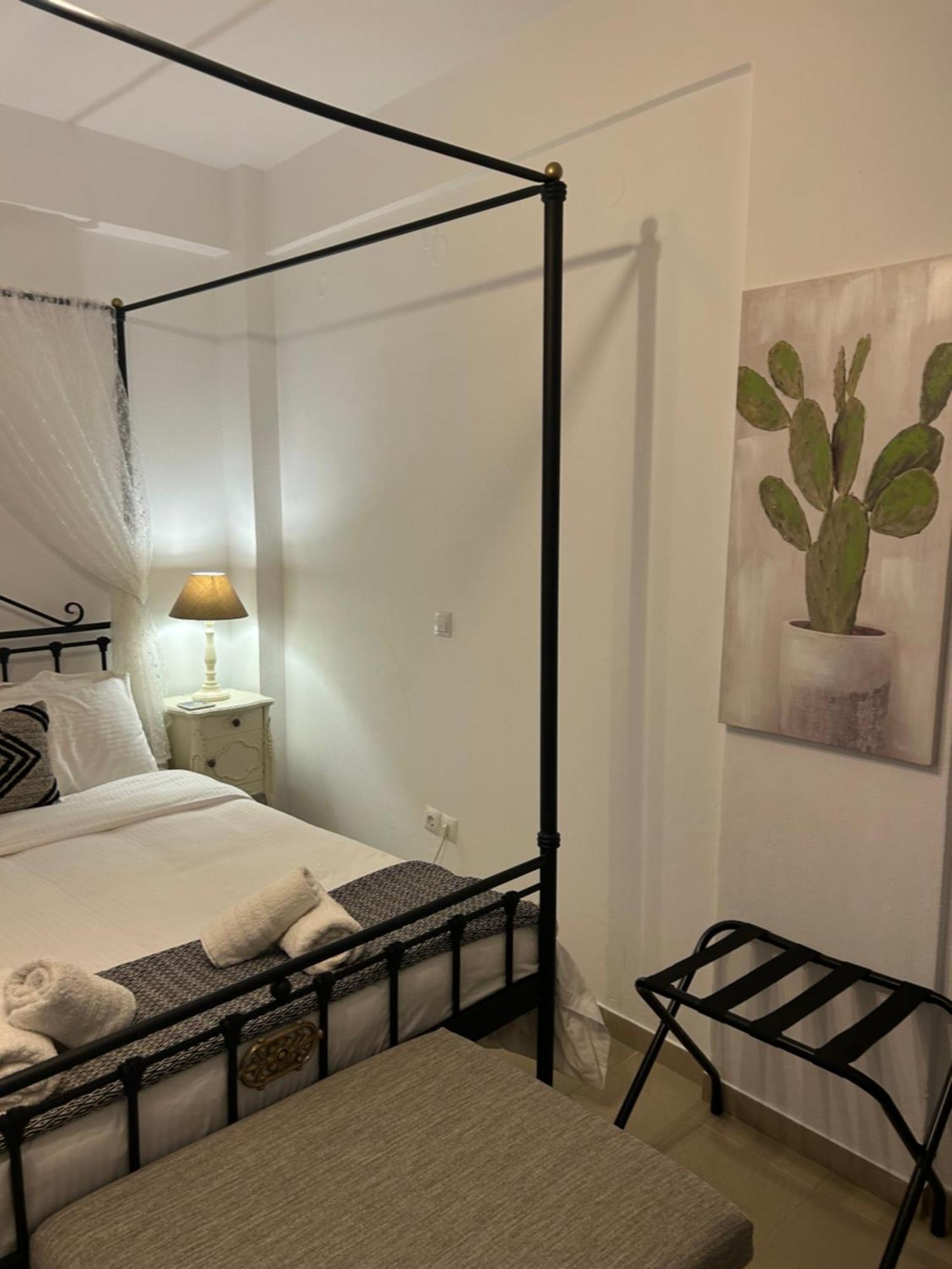 Pension Moschoula Platis Gialos  Екстериор снимка